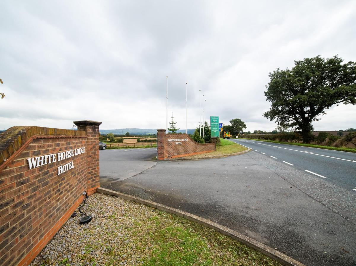 Oyo White Horse Lodge Hotel, East Thirsk Bagby Exterior foto